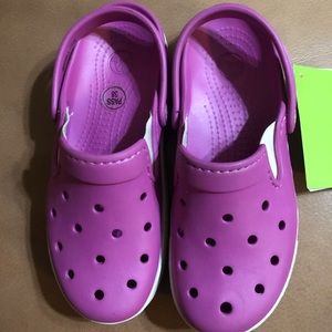 Crocs girls size 4
